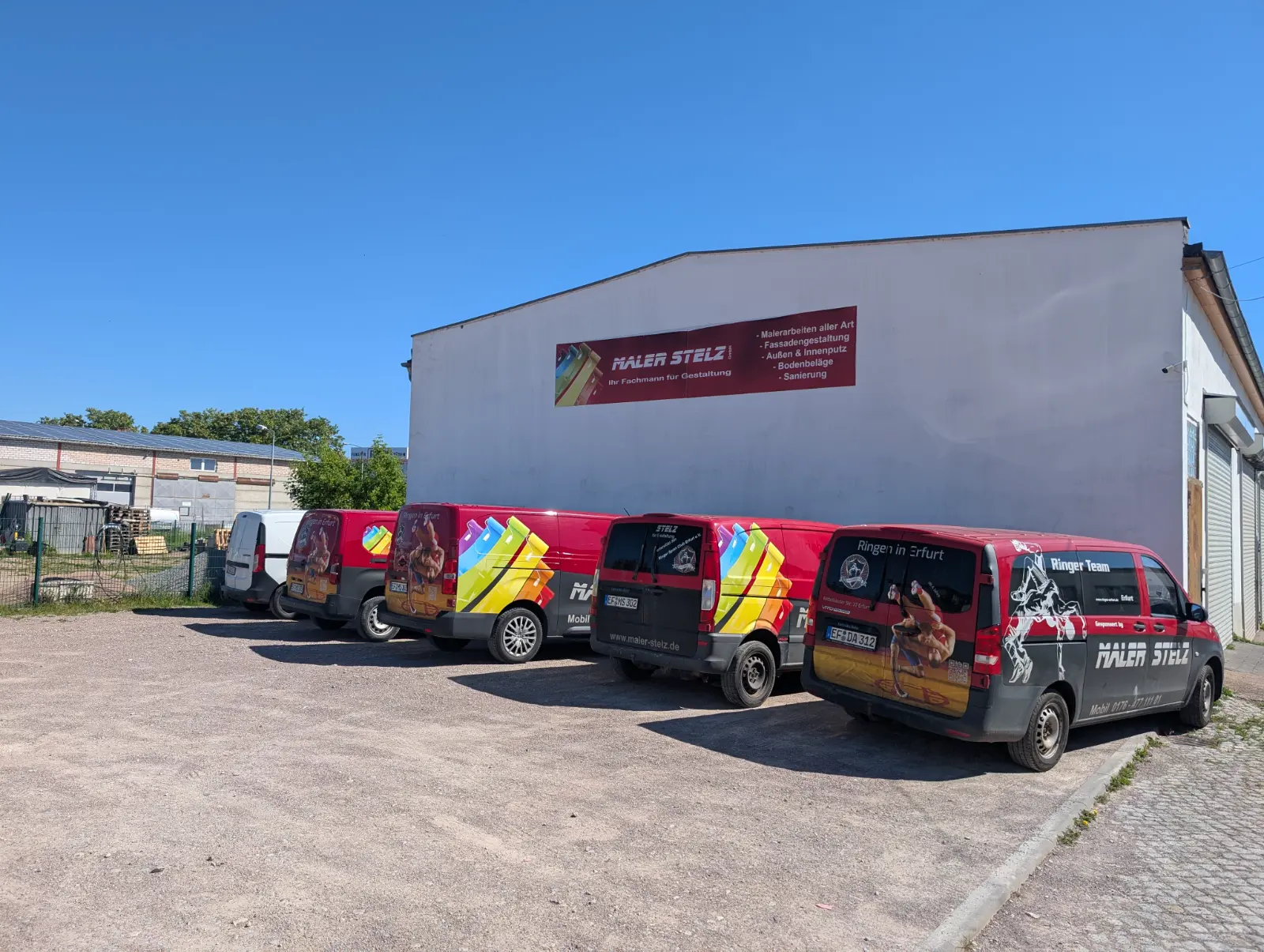 Firmenfahrzeuge der Malermeister Stelz GmbH in Erfurt