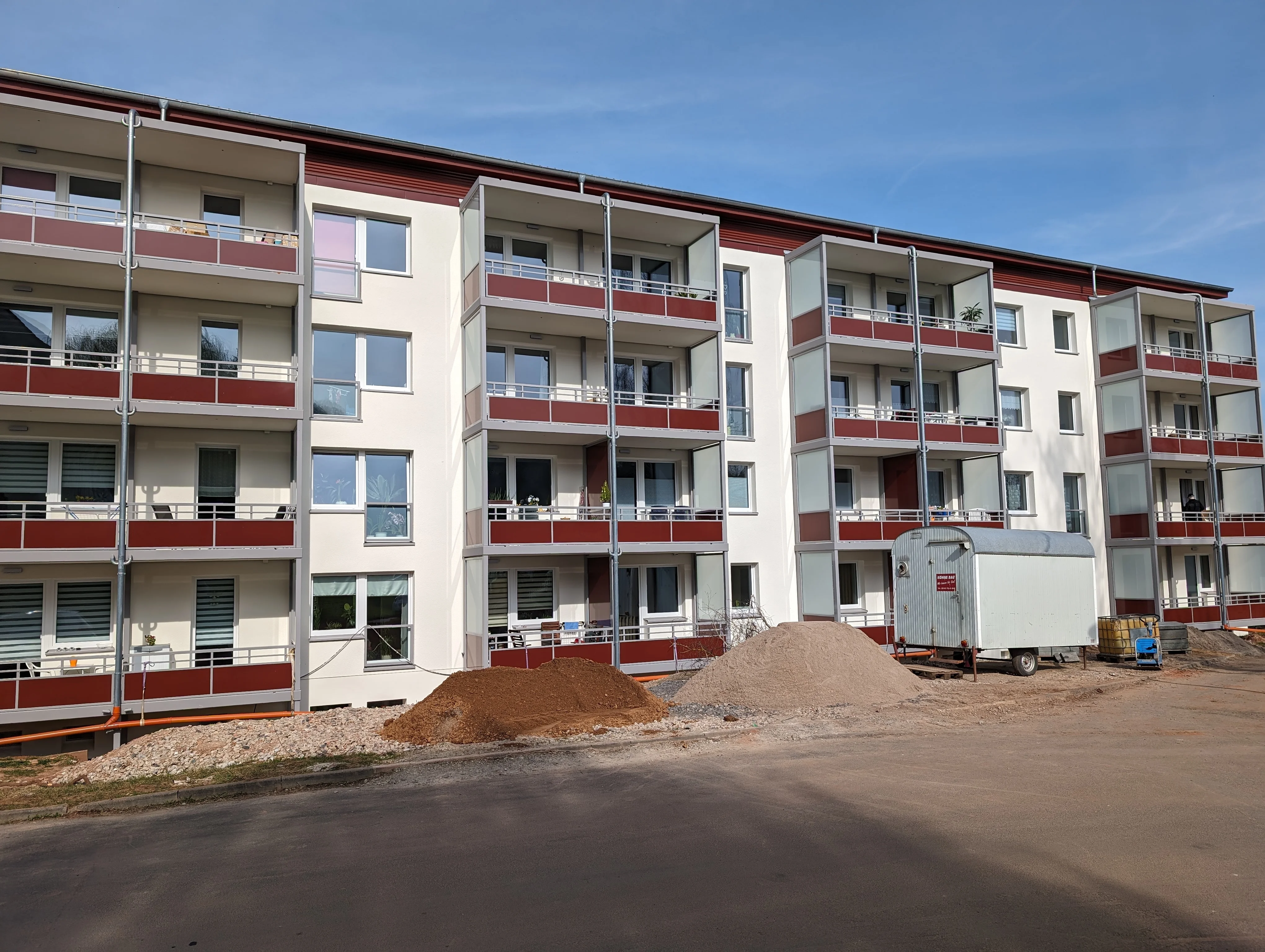 Fassade Mehrfamilienhaus Aussenanstrich Renovierung in Erfurt durch Malermeister Stelz